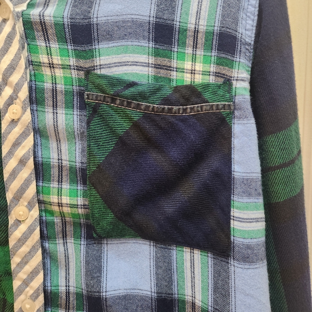 AERIE Boyfriend Womens Flannel Blue Green Plaid Colorblock Long Sleeve Sz S - Picture 3 of 4